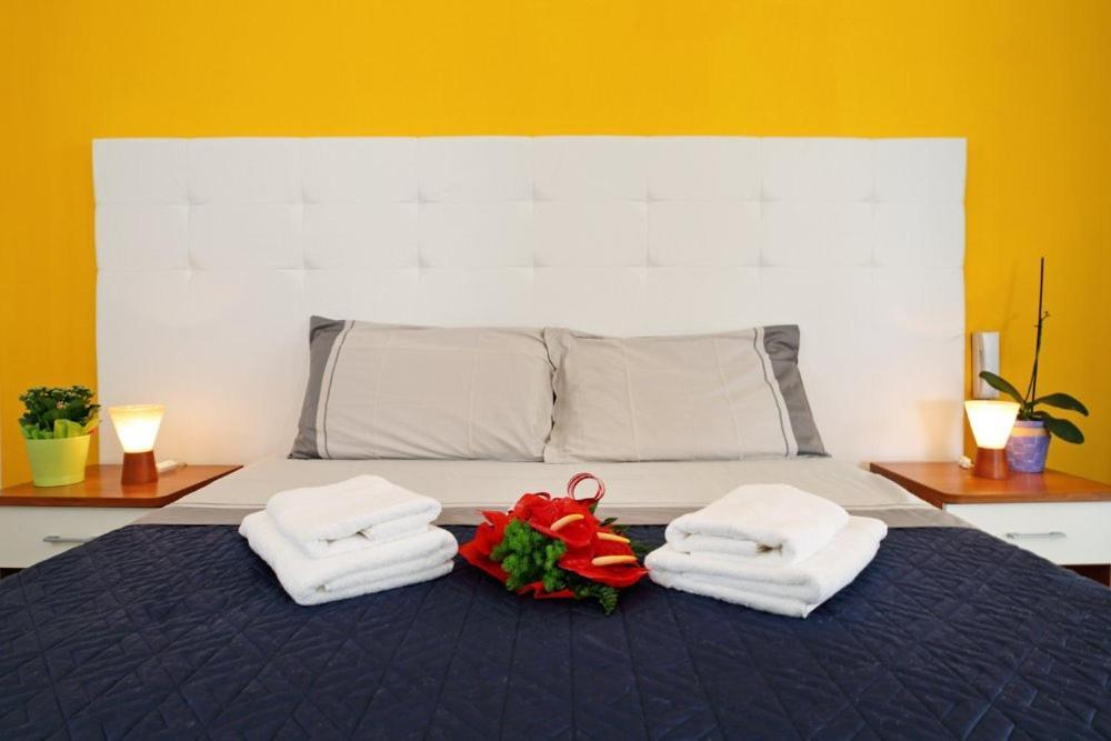 산타 테레사 디 리바 Riviera Ionica 아파트 호텔 외부 사진